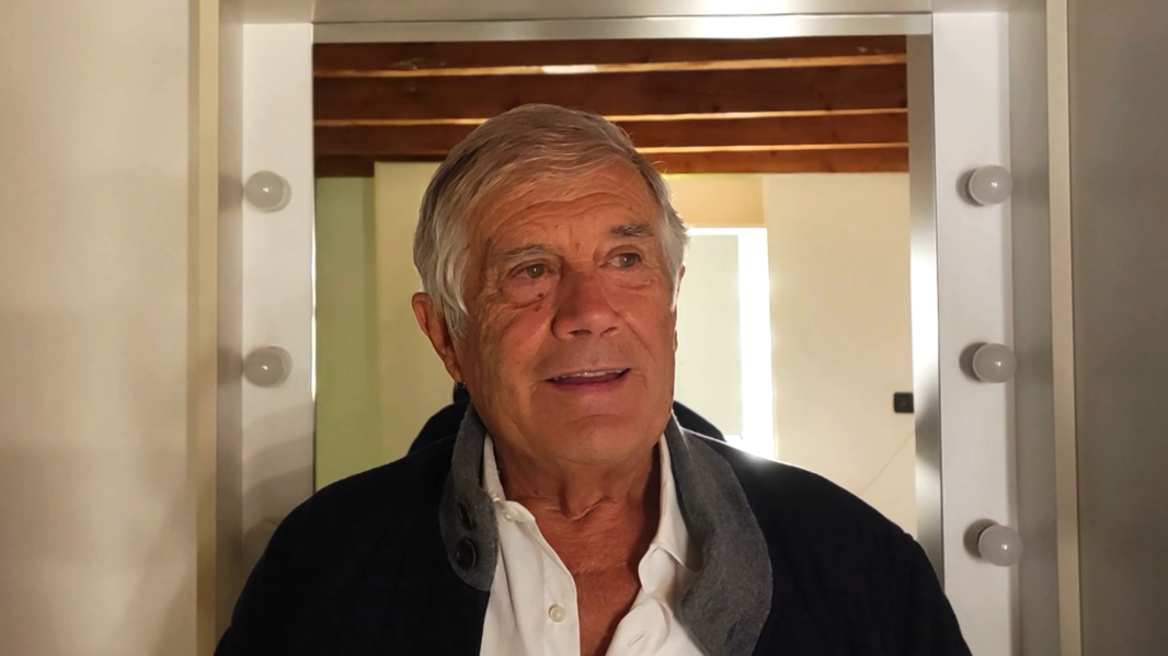 Lombardia, Rosa Camuna consegnata al campione Giacomo Agostini
