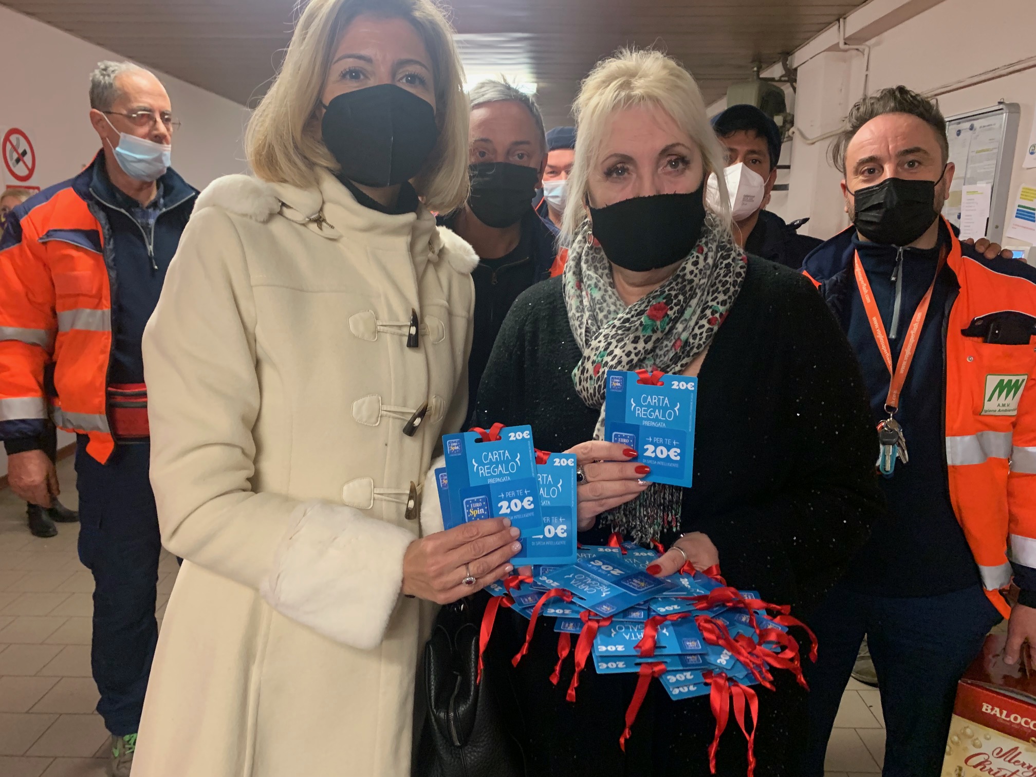 Amv srl consegna al Comune di Valenza buoni spesa per i cittadini in difficoltà