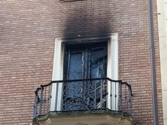 Botti di Capodanno: a fuoco una tapparella in via Dante ad Alessandria