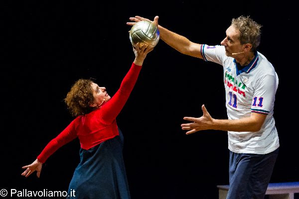 “La leggenda del pallavolista volante” al Teatro Civico di Gavi