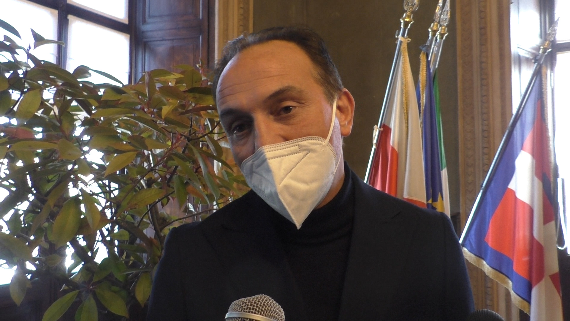 Covid, Cirio: “Preoccupato dallo stop all’obbligo di mascherine sui mezzi di trasporto”