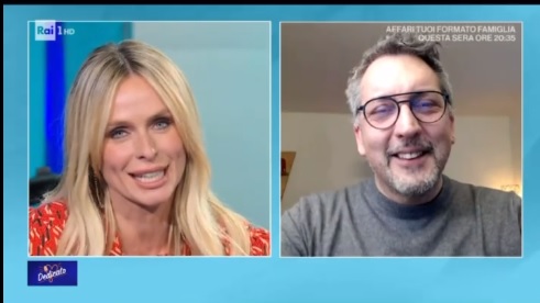 La sorpresa al prof tiktoker Sandro Marenco durante la trasmissione di Rai 1 “Dedicato”