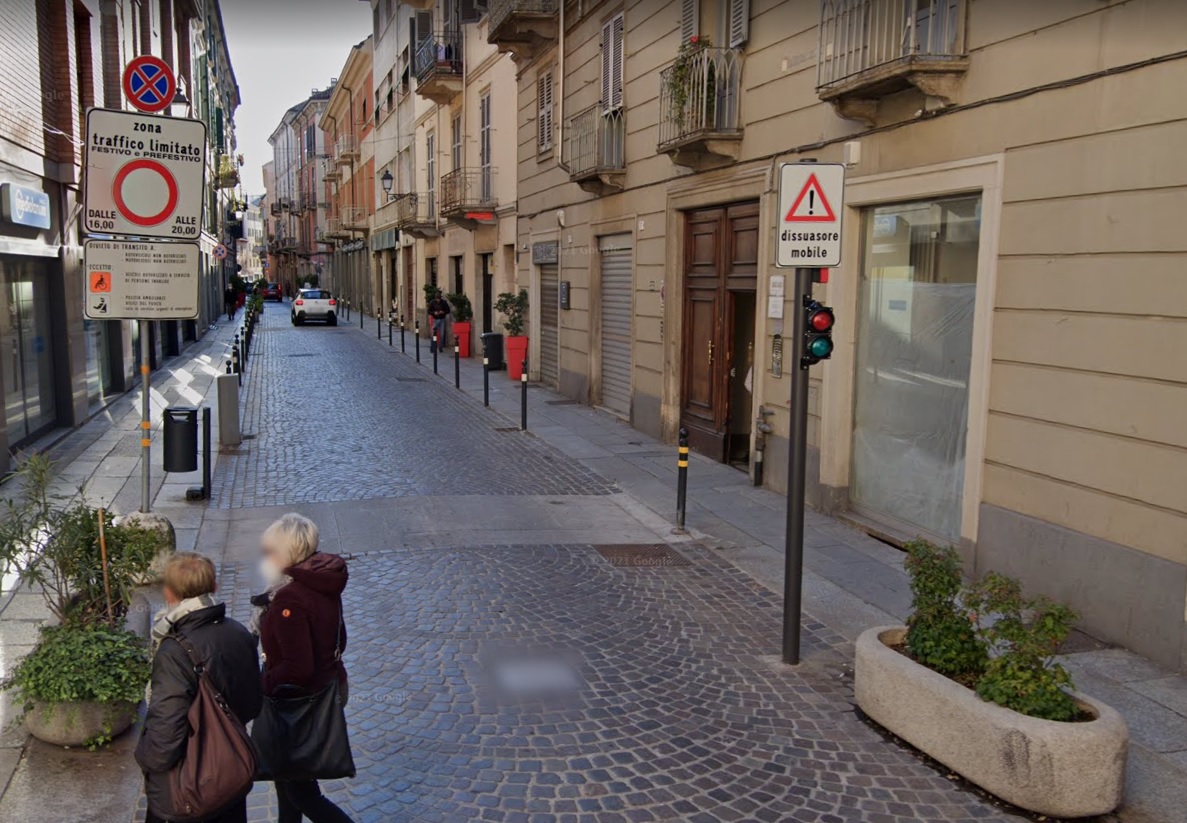 Buzzi Langhi: “Per ridurre il traffico in centro si attivi il pilomat in via S. Giacomo della Vittoria”
