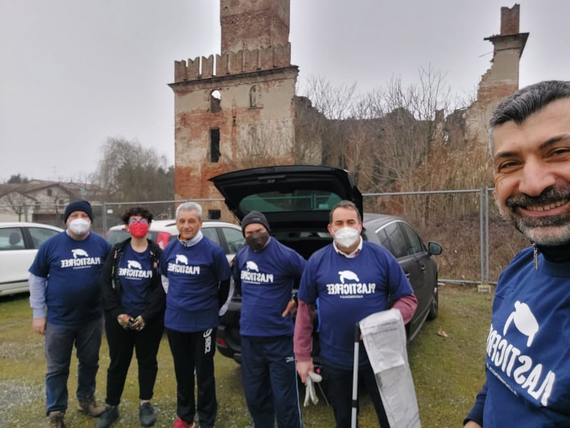 A Casalbagliano e Pozzolo la raccolta rifiuti dei volontari dell’associazione Plastic Free