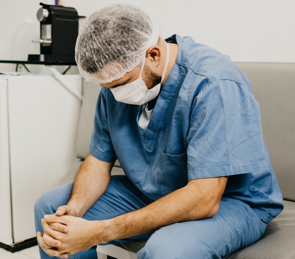 Stress, ansia e sempre più insofferenza verso una pandemia che “sembra non finire mai”