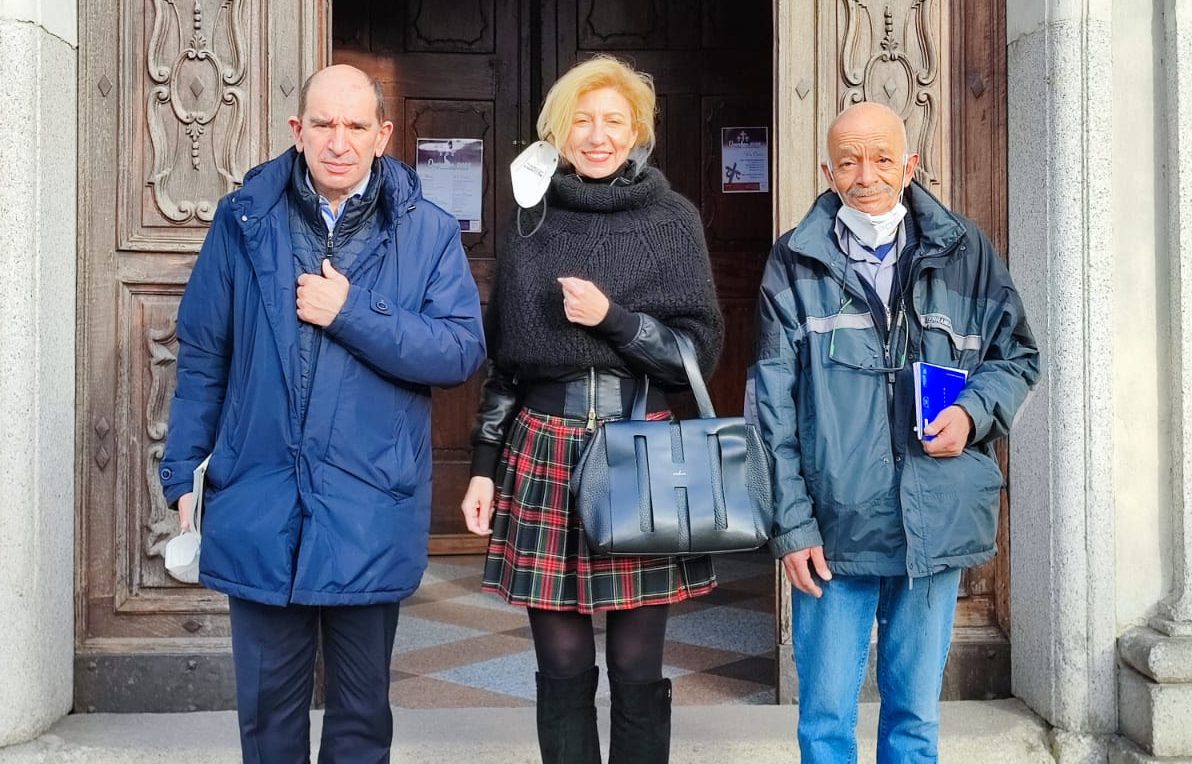 L’artista Hector Mono Carrasco visita Valenza