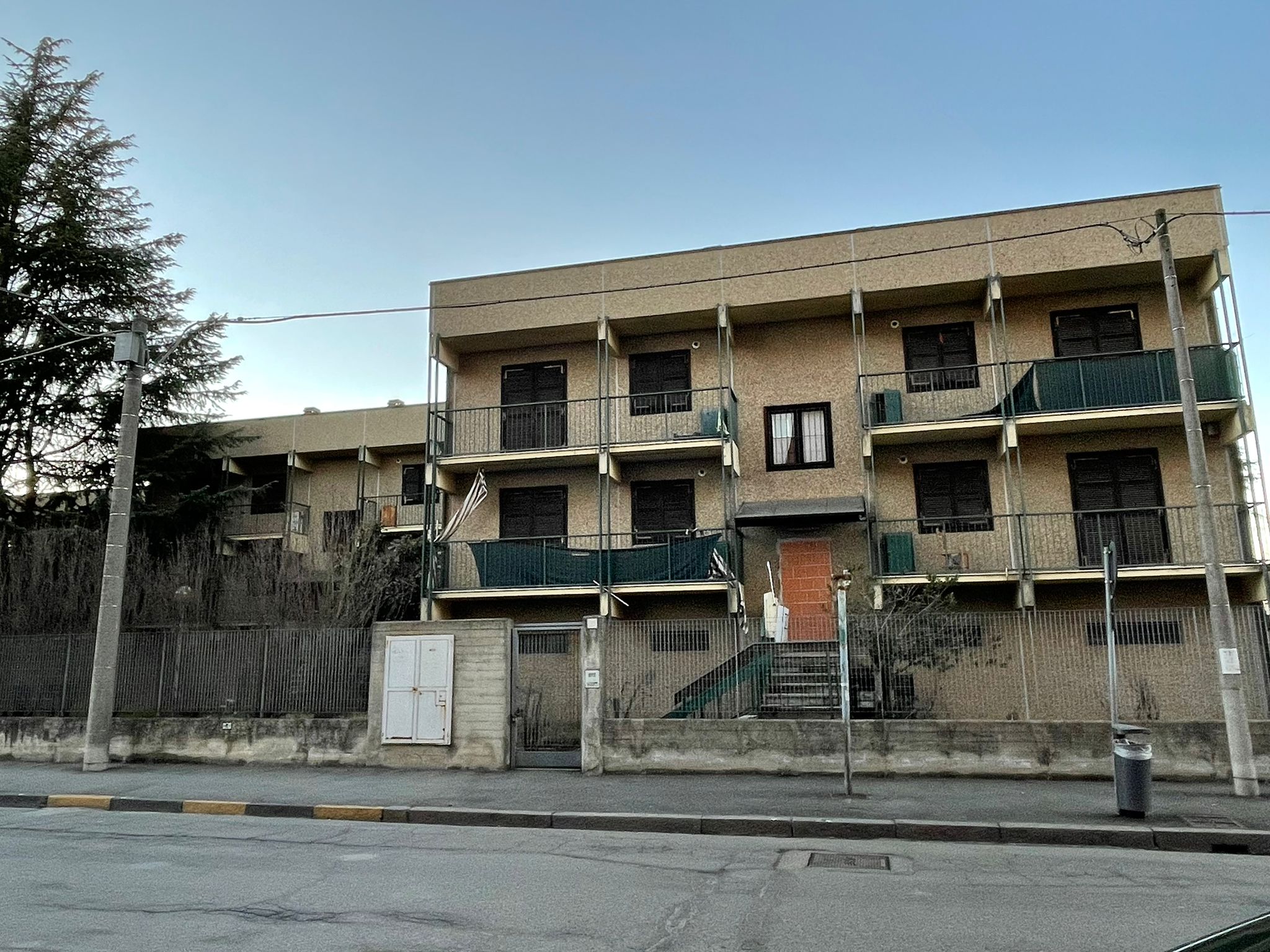 Proposta del quartiere Cristo: “Aule per far giocare i bimbi nella palazzina dell’ex Polizia Provinciale”