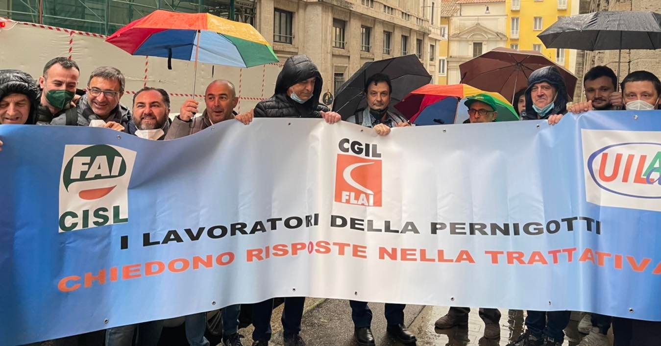 Pernigotti, trattativa in corso ma sindacati lamentano “risposte insufficienti”. Nuovo incontro entro un mese