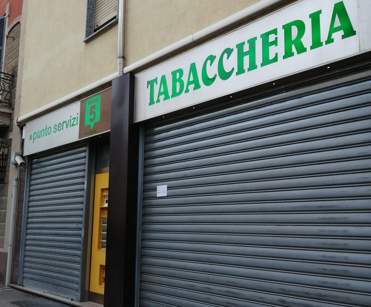 Il dolore del Cristo per la scomparsa del tabaccaio Piero
