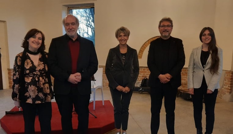 Musica per l’Ucraina: all’evento musicale di Piovera consegnati oltre 3 mila euro alla Croce Rossa