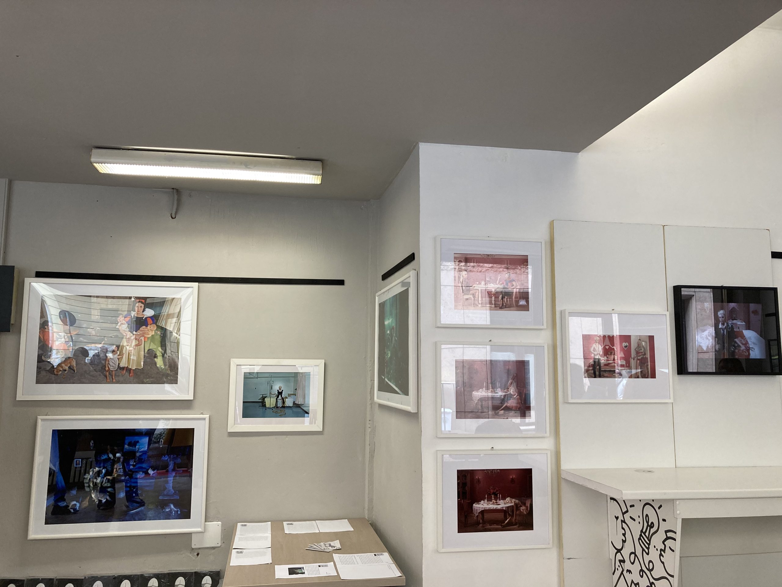 La mostra di Dina Goldstein prolungata sino a metà aprile