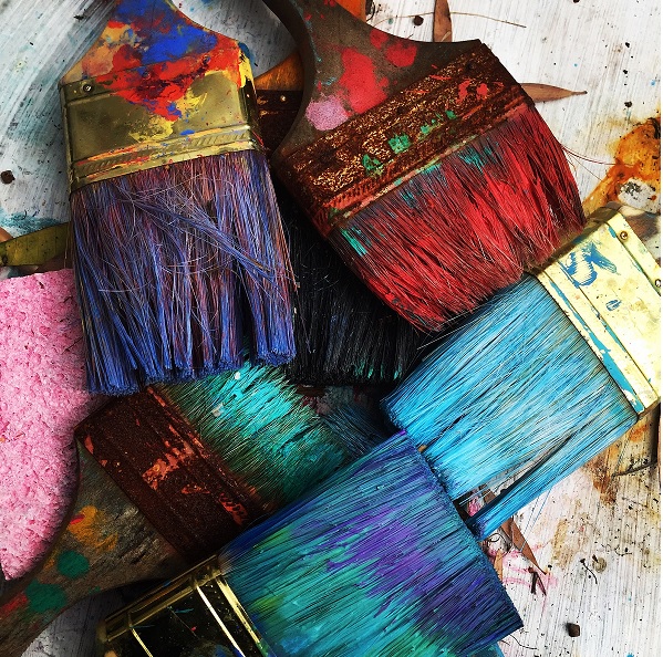 I giovani del Cristo a caccia di “muri bianchi” e artisti per colorare il quartiere