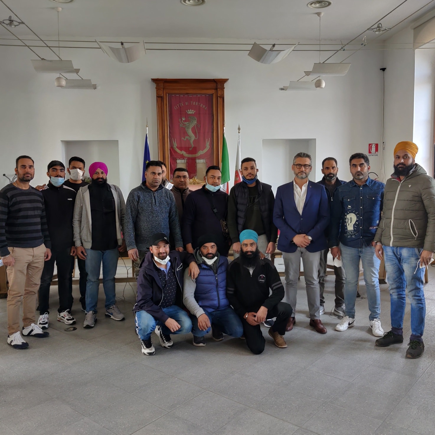 Sikh 13enne aggredito a Tortona e Chiodi incontra la comunità: “Faremo conoscere ai tortonesi questa realtà”