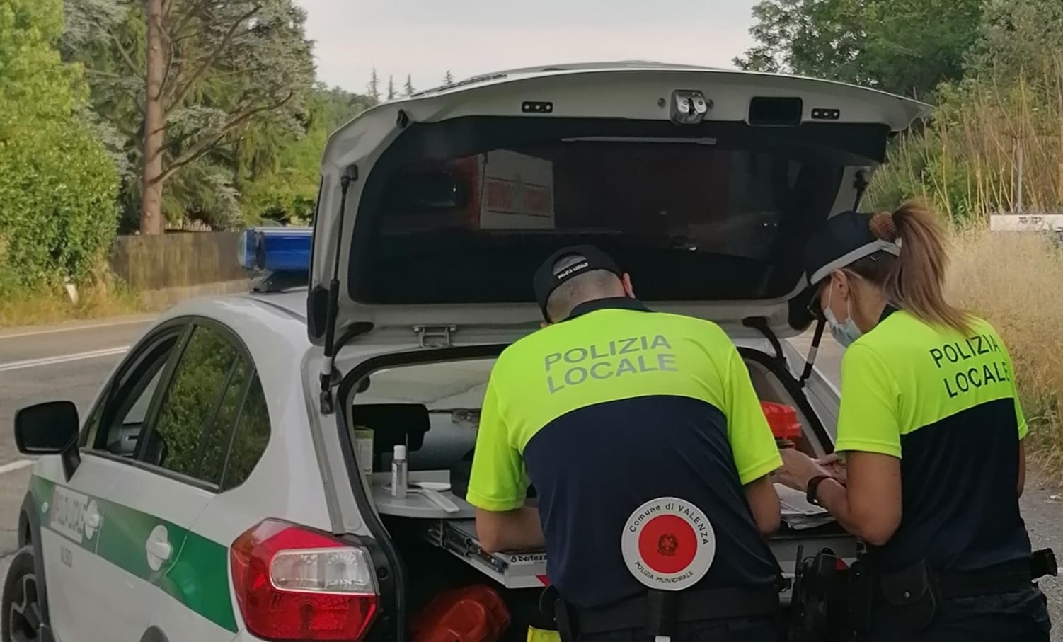 A Valenza individuati i responsabili di abbandoni di rifiuti lungo il territorio comunale