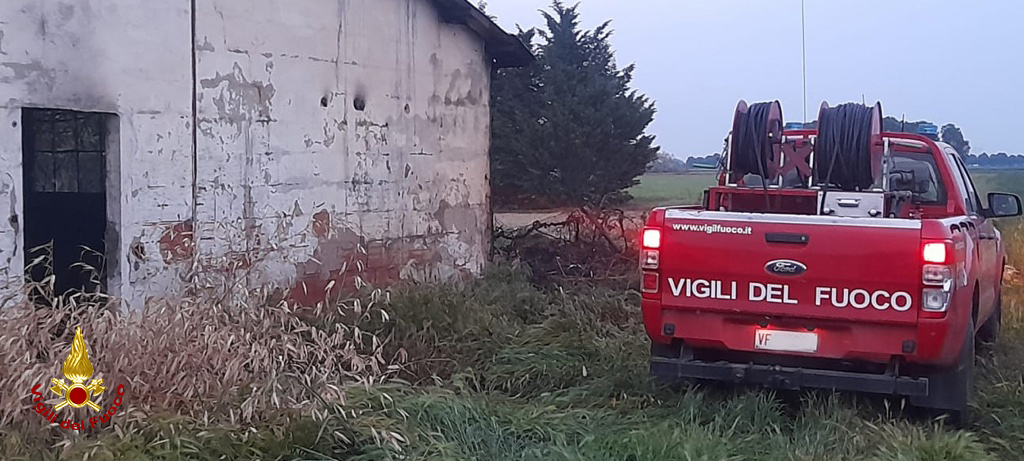 Incendio in un capannone a Montariolo