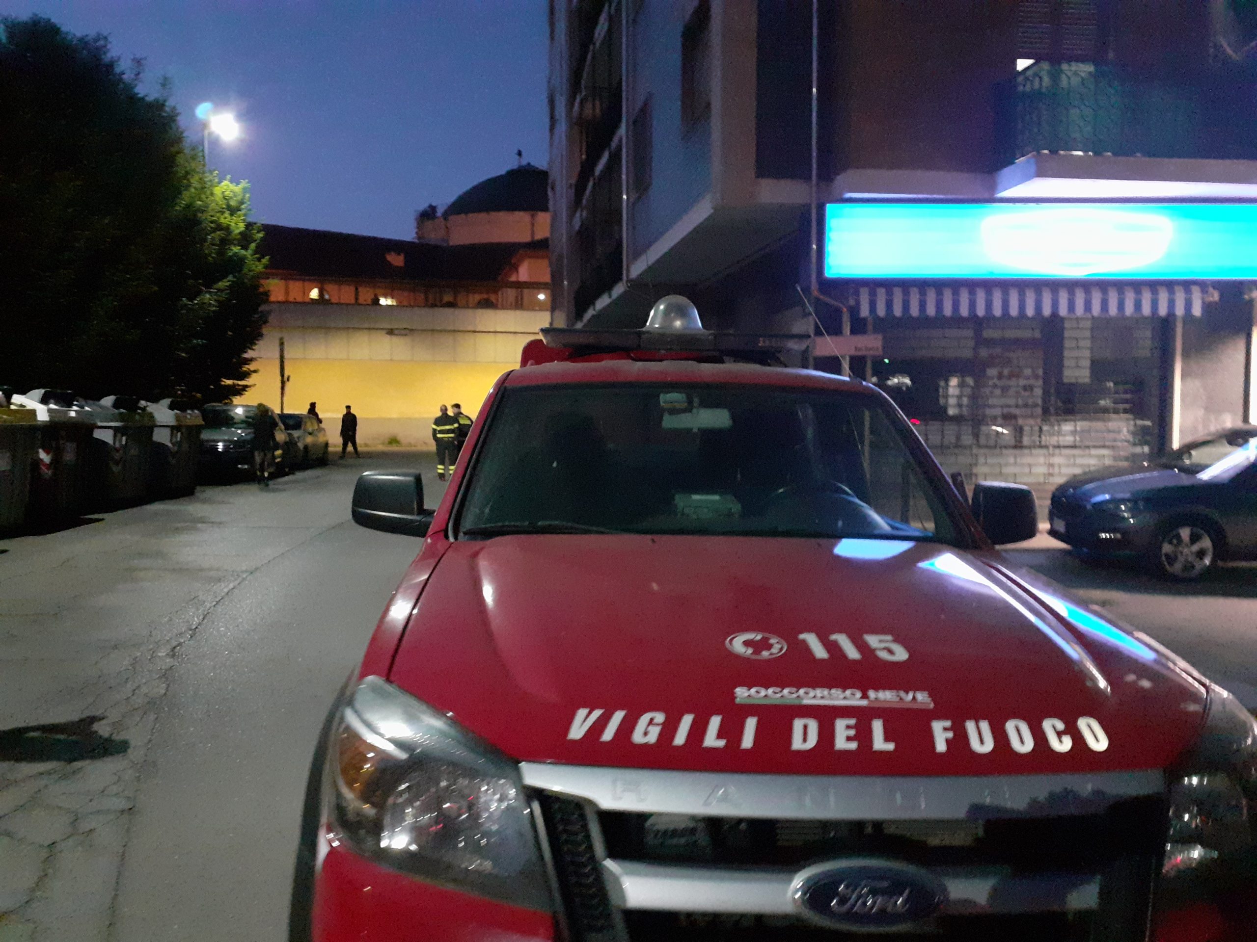 Detenuto sulla cupola del carcere di Alessandria convinto a scendere dopo oltre 7 ore