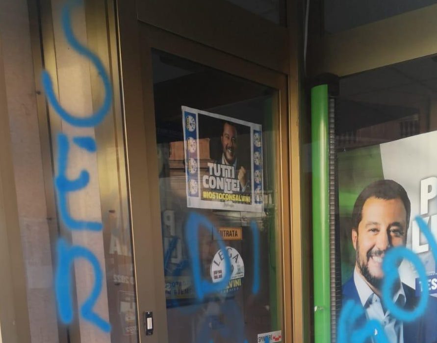 Nella notte scritte contro la sede di Lega Pd e candidati ad Acqui Terme