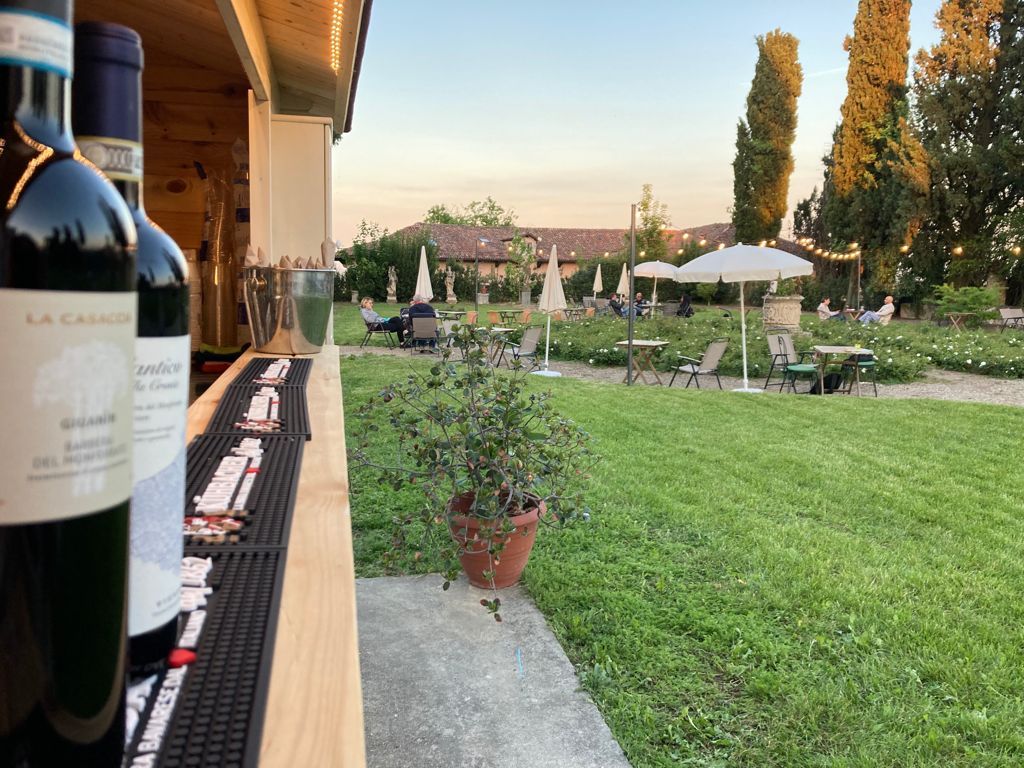 Il 14 e 15 maggio al castello di San Giorgio Monferrato sapori del territorio, fiori e musica dal vivo