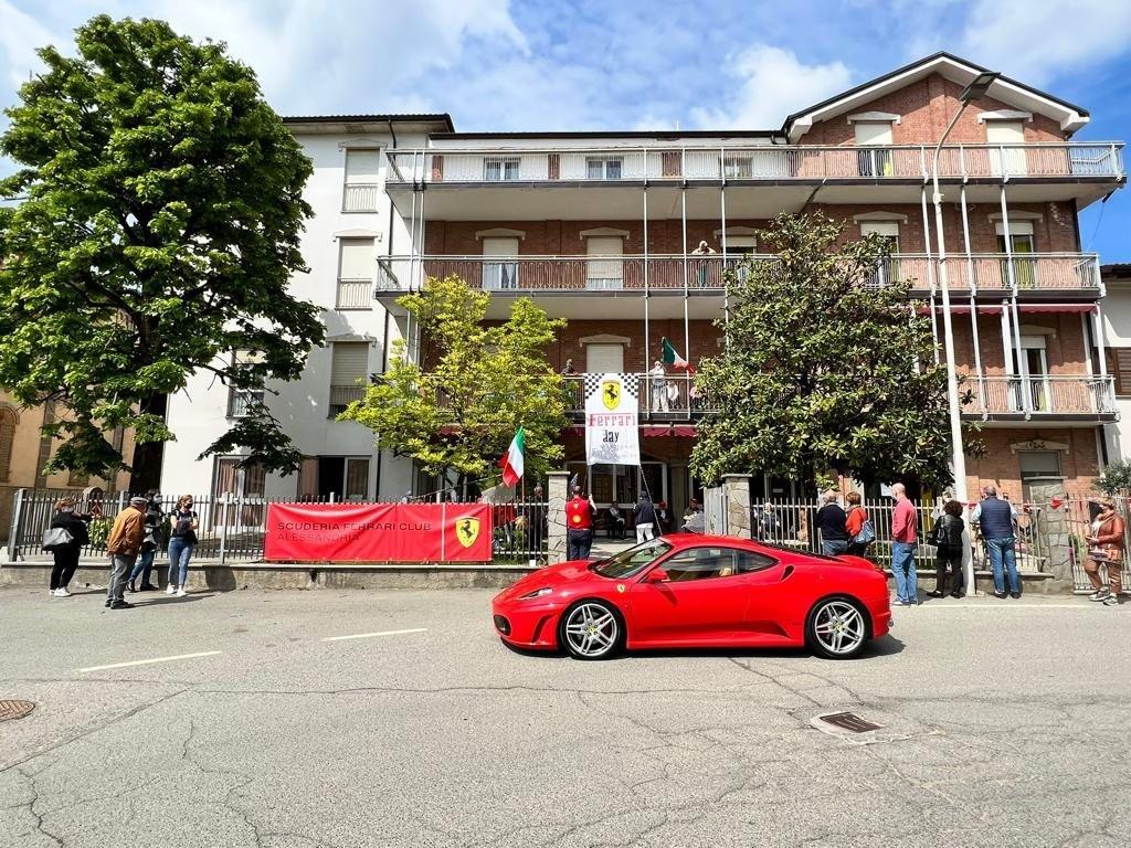 Domenica le rosse di Maranello tra Mombaruzzo e Ricaldone