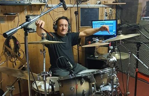 Alessandria piange il batterista Gianni Bernini. Sua la scuola Tamburvoice