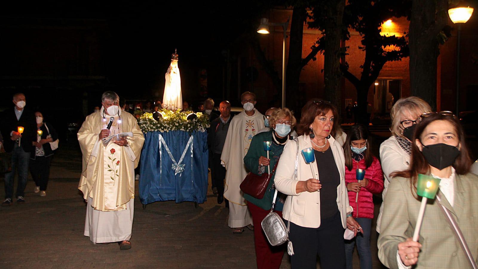 A Litta Parodi la processione della Madonna di Fatima [FOTO]