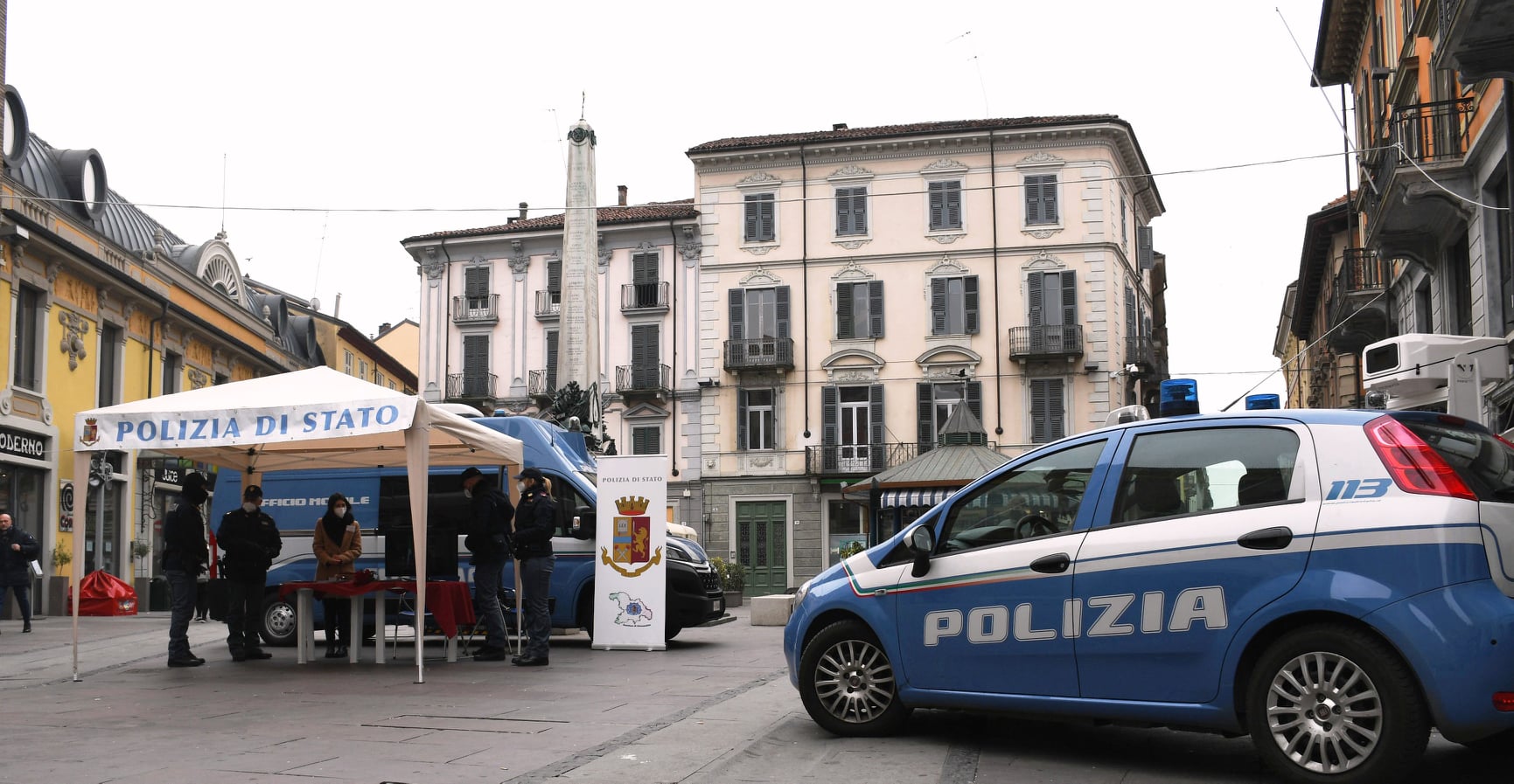 Giornata dei Bambini Scomparsi: in piazzetta della Lega lo stand informativo della Polizia