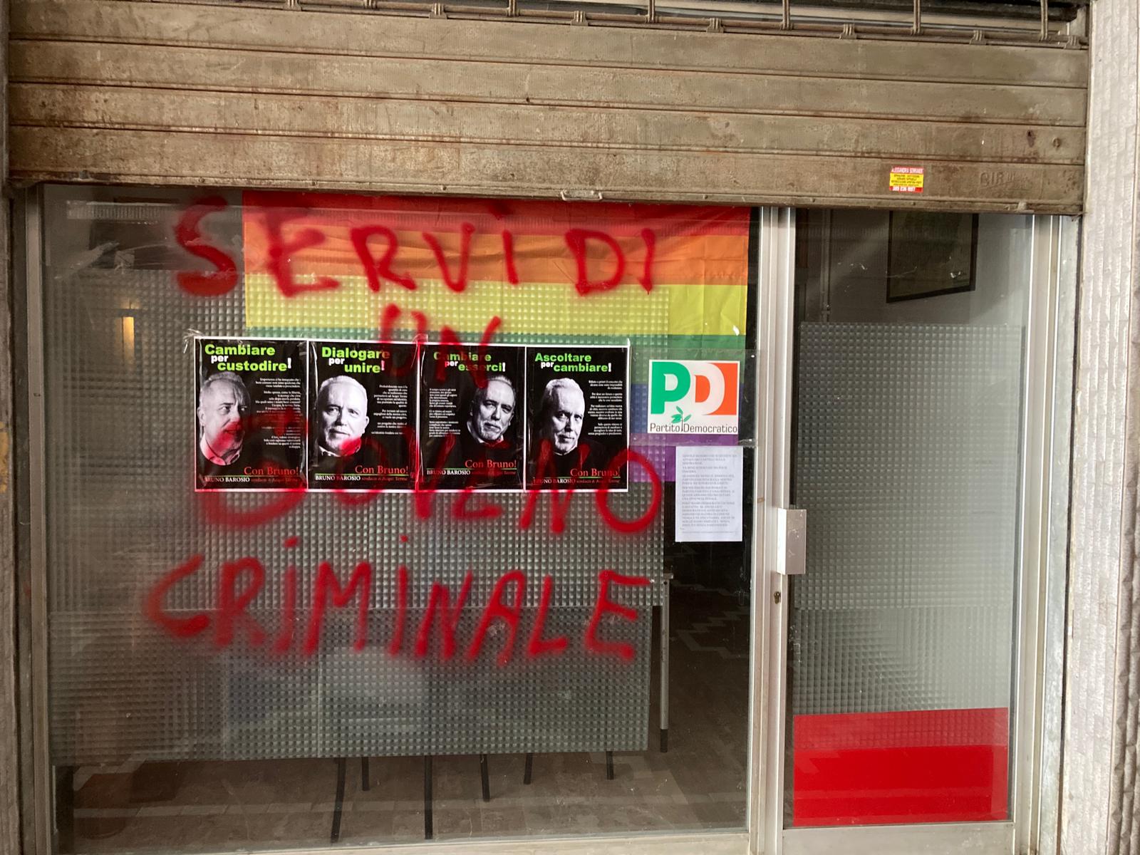 Acqui Terme: imbrattate anche le sedi del Pd e dei candidati Barosio, Lucchini e Roso