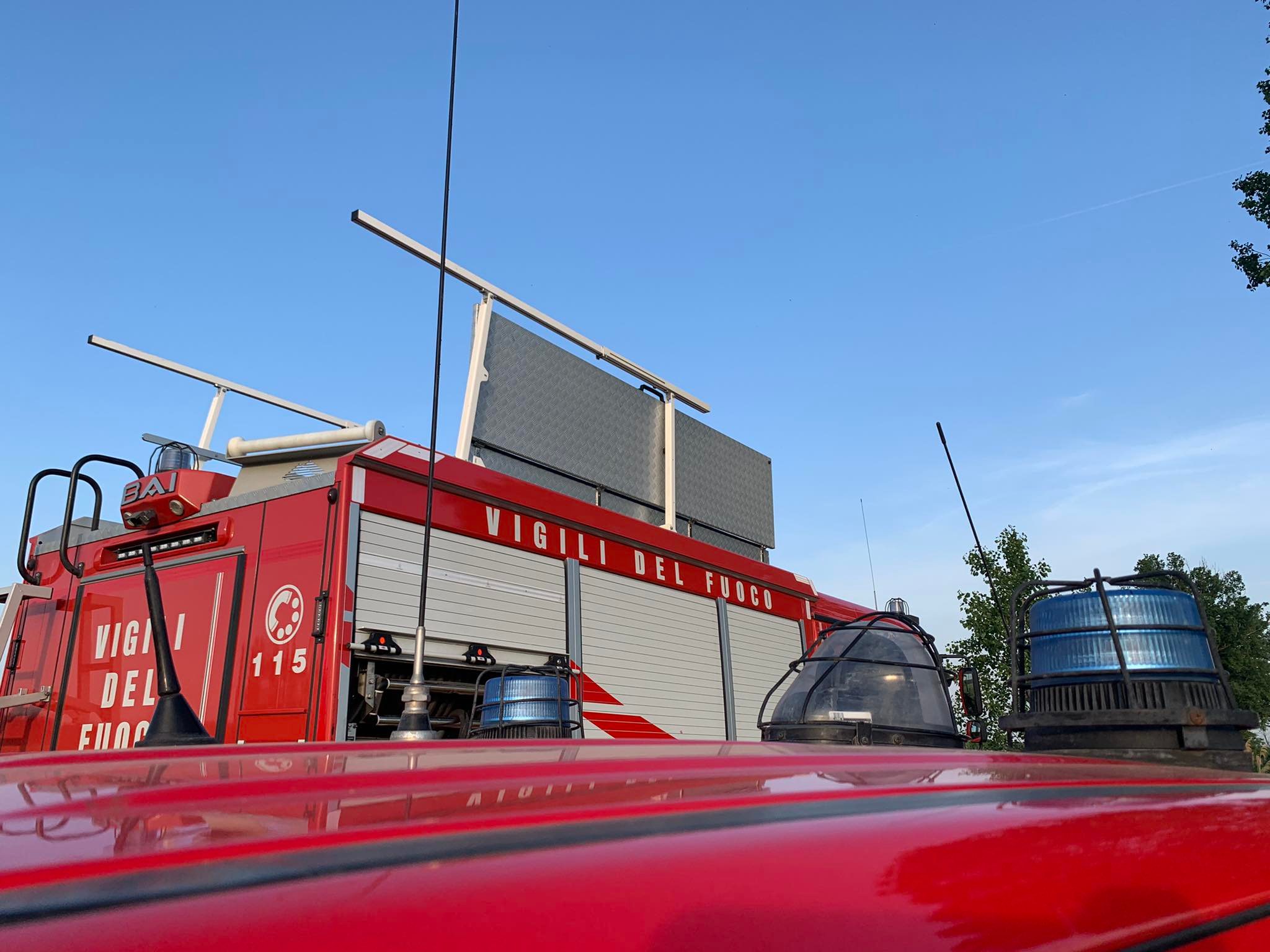 Tir si ribalta sulla A26 all’altezza di Predosa: traffico dirottato