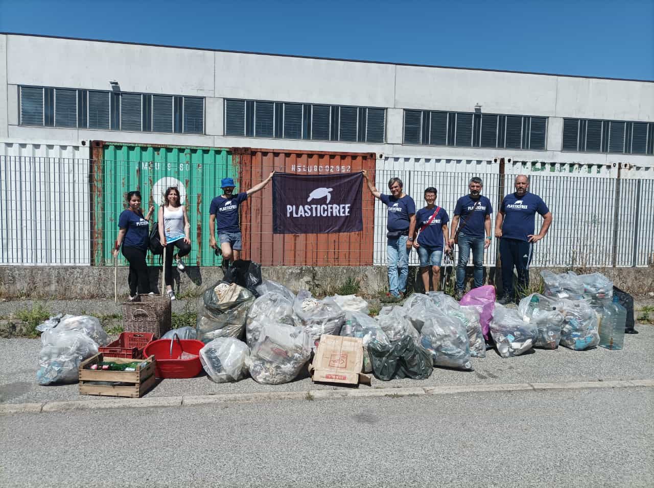 Nuova raccolta rifiuti dei volontari di Plastic Free a Spinetta Marengo, in zona D5