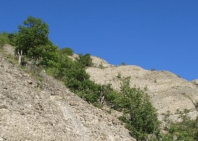 Coppia di escursionisti in difficoltà su un sentiero della Val Borbera. Interviene il Soccorso Alpino