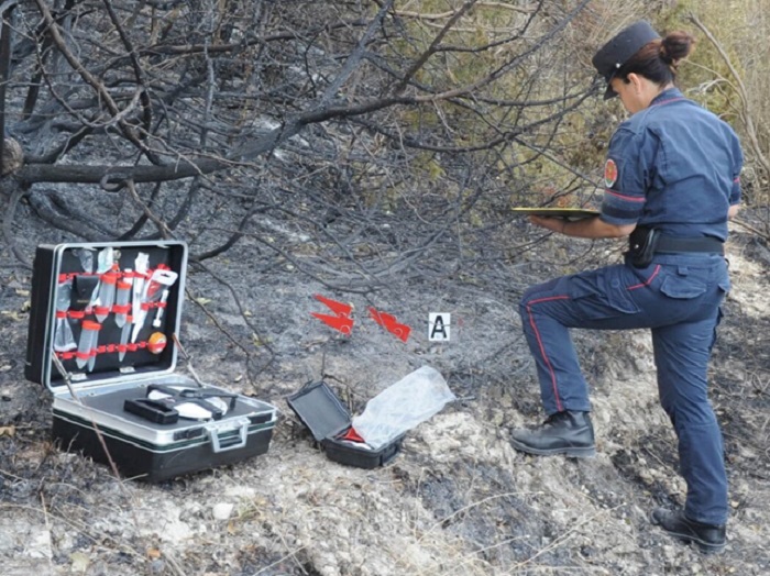 Diede fuoco a 4000 mq di bosco nell’acquese: identificato dai Carabinieri Forestali