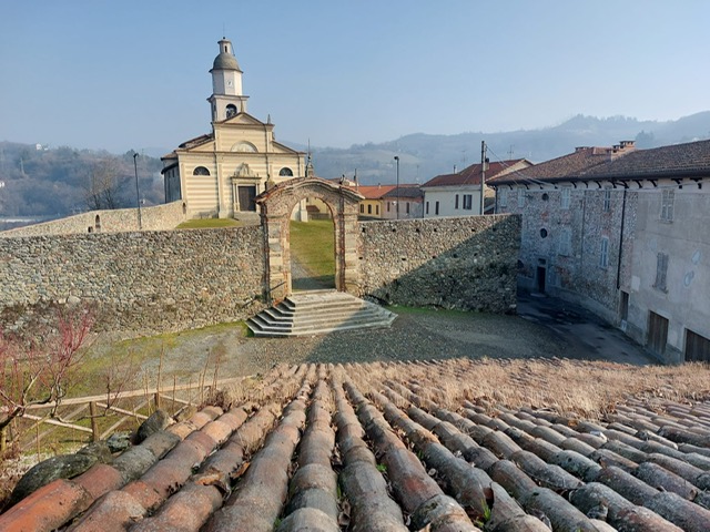 Dal ponte di San Rocco alle abitazioni dei privati. Le bellezze “da cinema” di Spigno Monferrato