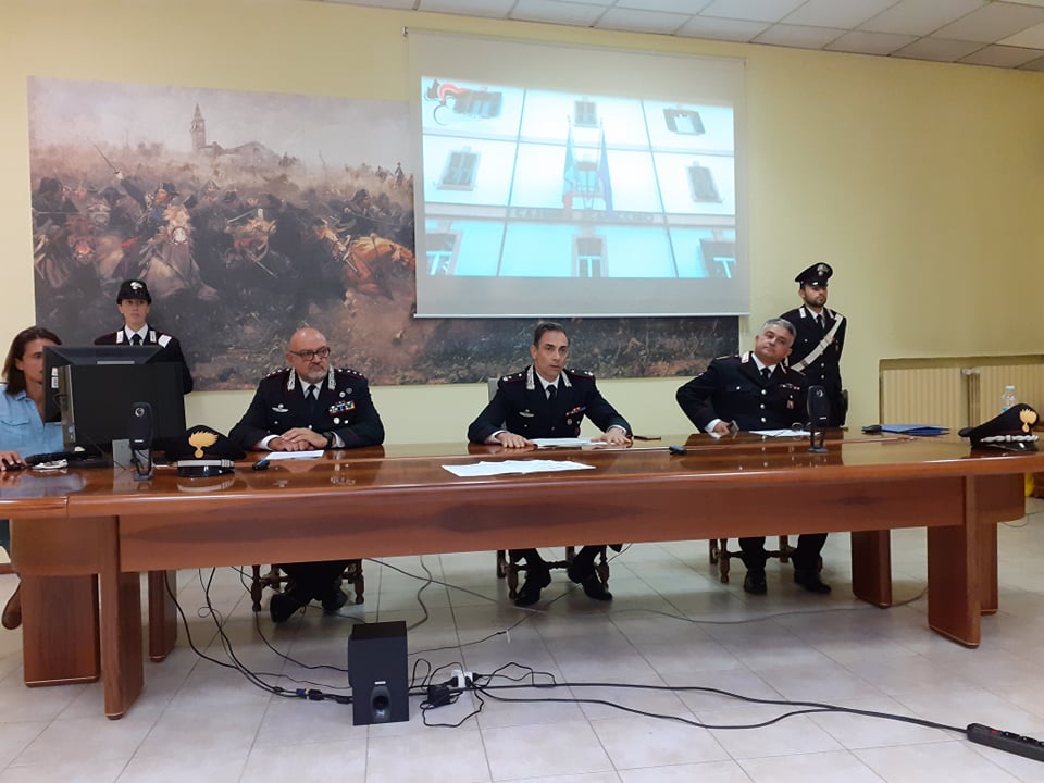 “Suo figlio ha avuto un incidente, servono 3800 euro per il rilascio”: due arresti per truffa a Felizzano