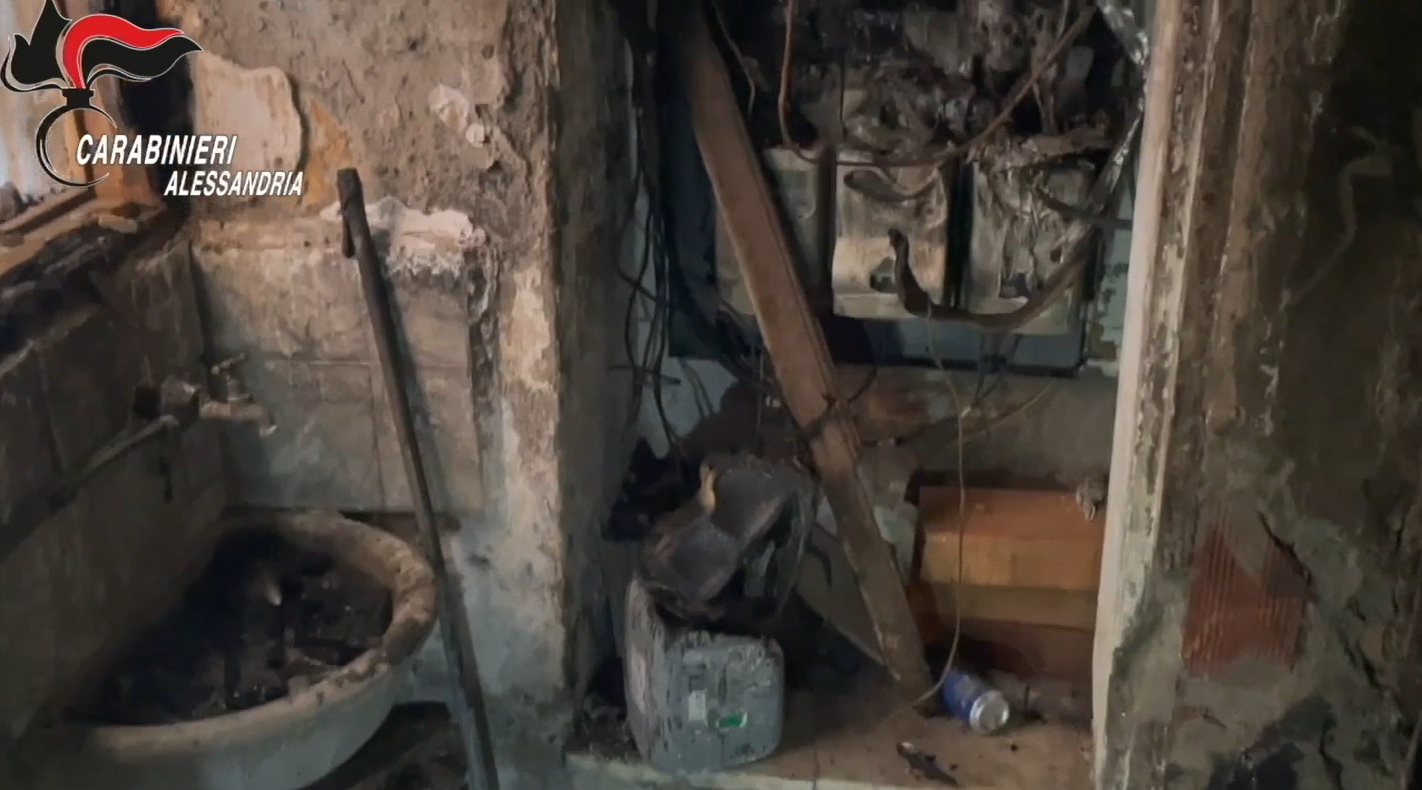 Doloso l’incendio dello scantinato a Serravalle: tre arresti. Era una ritorsione contro due inquilini