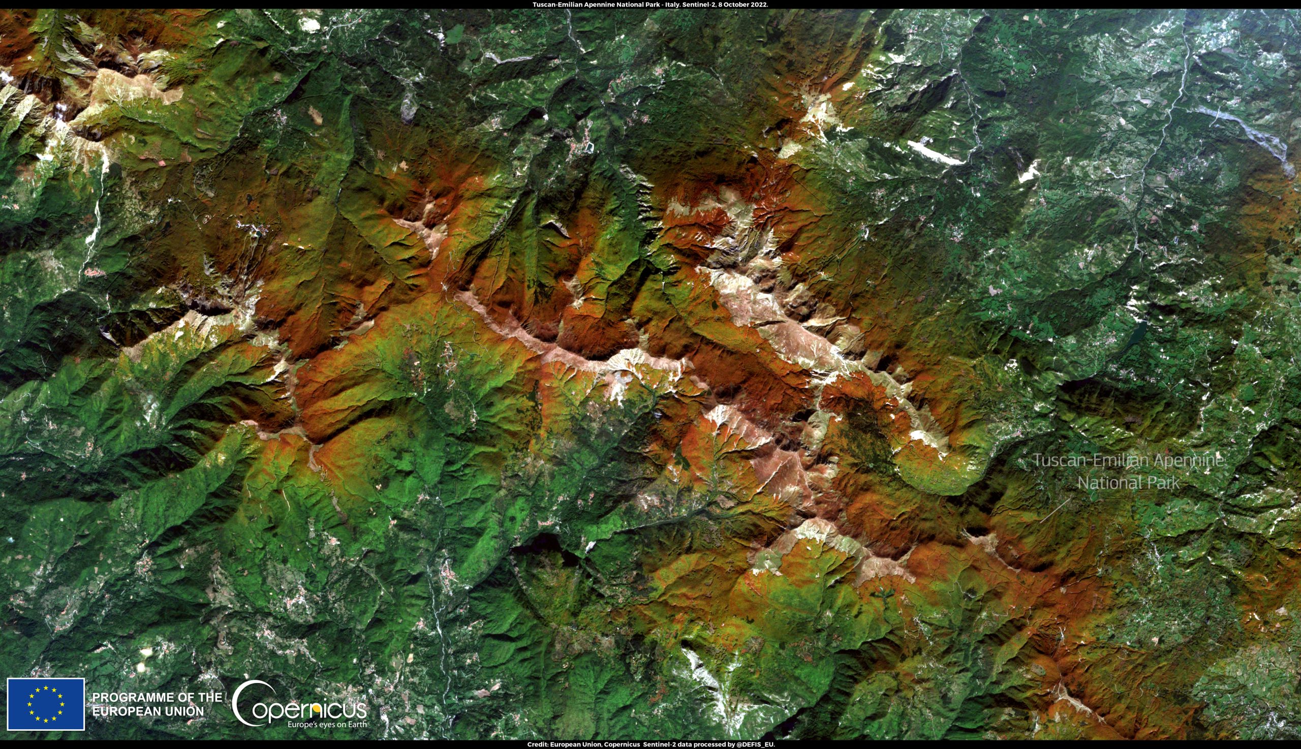 Il fascino del foliage degli Appennini visto dallo spazio