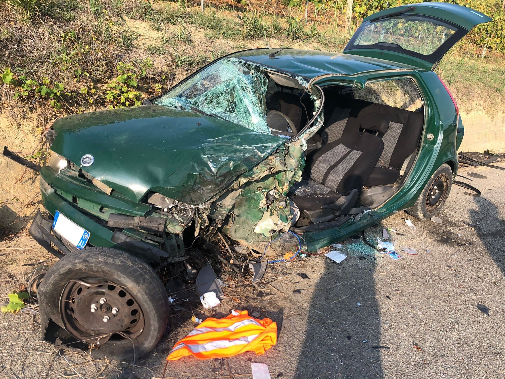 Scontro tra auto e furgone a Strevi: grave automobilista di 23 anni