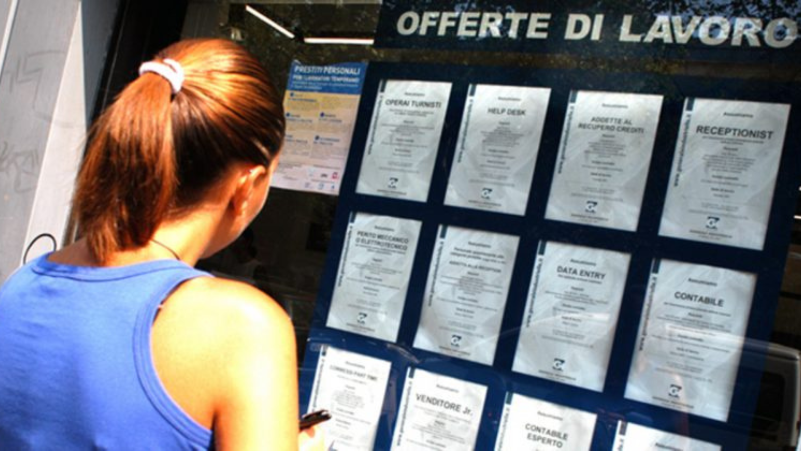 Istat, sotto la media europea il tasso occupazione laureati nel 2021