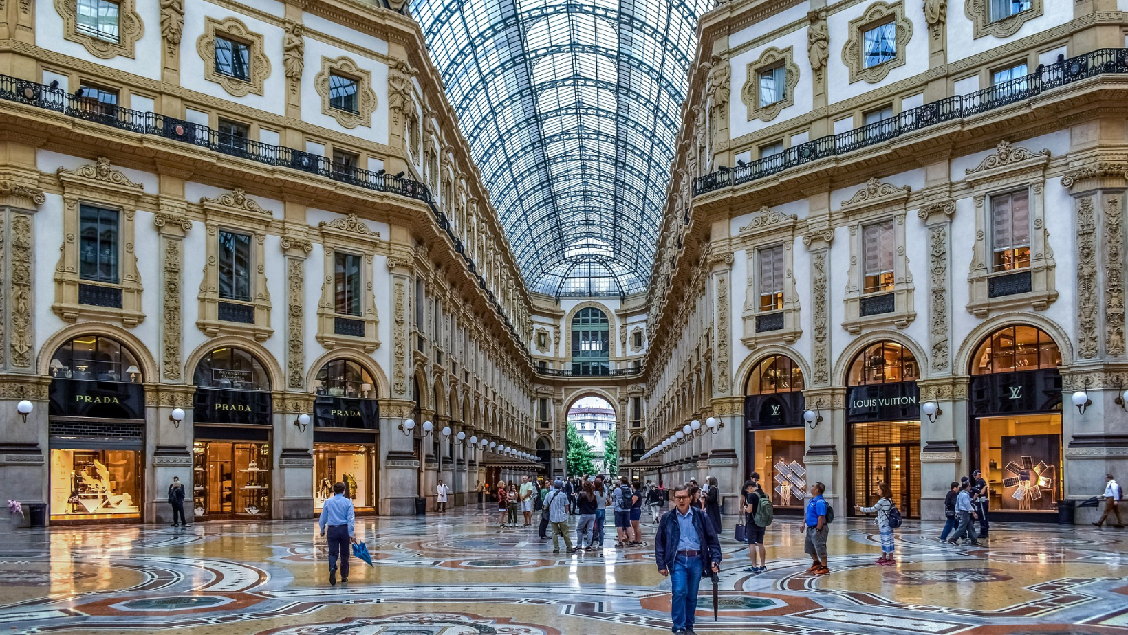 Smart working ed energia, Sala annuncia il piano: “risparmi da 1,5 mln”