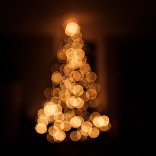 Per superare i rincari 4 Comuni accendono il Natale insieme e spengono le luci quando non servono