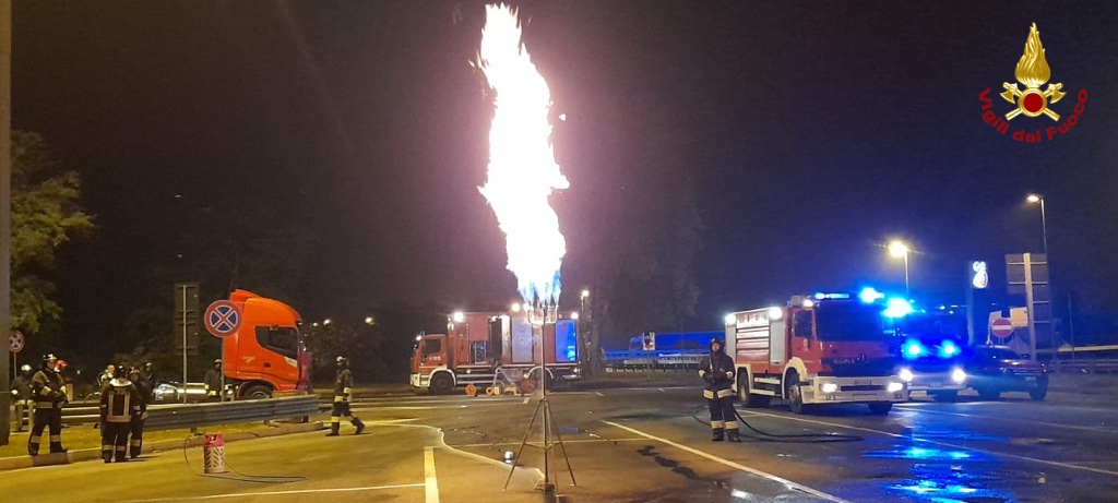 A21 a Pontecurone nuovamente percorribile: era chiusa per problemi a un tir che trasportava metano