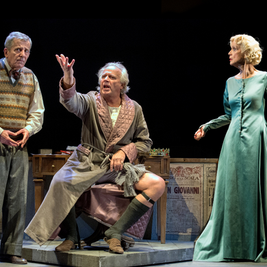 Domenica 6 novembre “Servo di scena” al Teatro Civico di Tortona