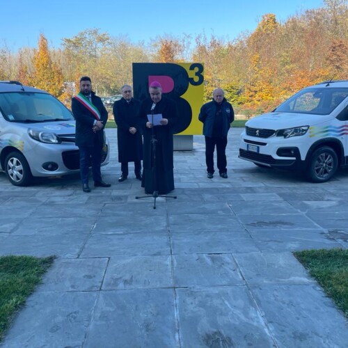 Un nuovo veicolo per l’associazione Pulmino Amico grazie all’azienda casalese Bcube