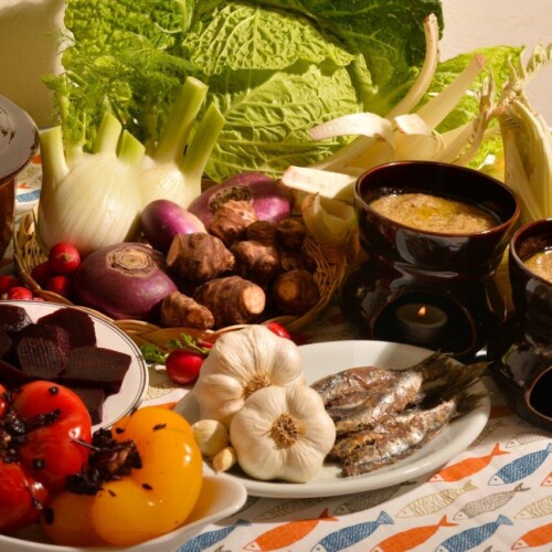 Si riaccendono i fujot. Dal 2 al 4 dicembre il Bagna Cauda Day  