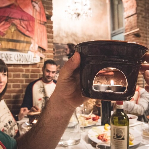Il Bagna Cauda Day festeggia 10 anni. Dal 25 al 27 novembre e dal 2 al 4 dicembre si accendono 20 mila fujot