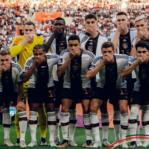 Tessere le Identità e la “fifa” per la fascia arcobaleno: “Anche in Italia è difficile fare coming out nel calcio”