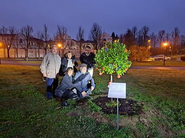 Palline di Natale sull’Albero di Lele. Il pensiero degli amici per ricordare Lele Gatti
