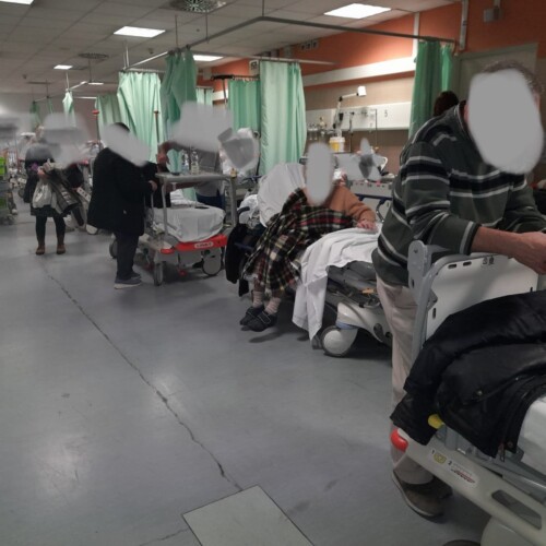 “Due giorni su una barella al Pronto Soccorso perché mancano i letti, è indecente”: lo sfogo di una cittadina