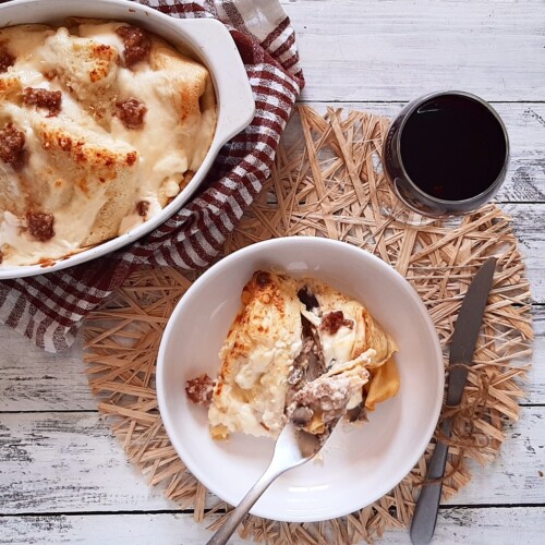 Crespelle ripiene di salsiccia e funghi: un primo gustoso per stupire i vostri ospiti