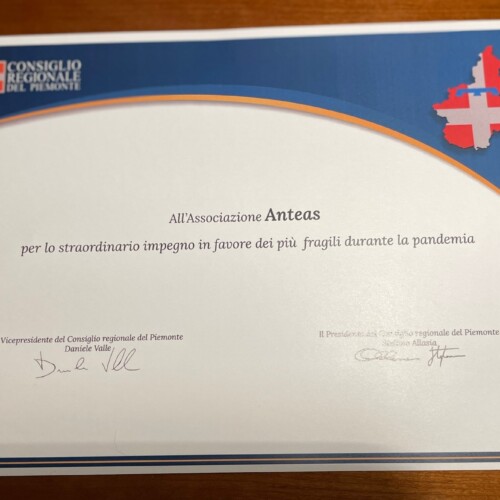 Una pergamena all’Anteas di Alessandria per l’impegno verso i più fragili