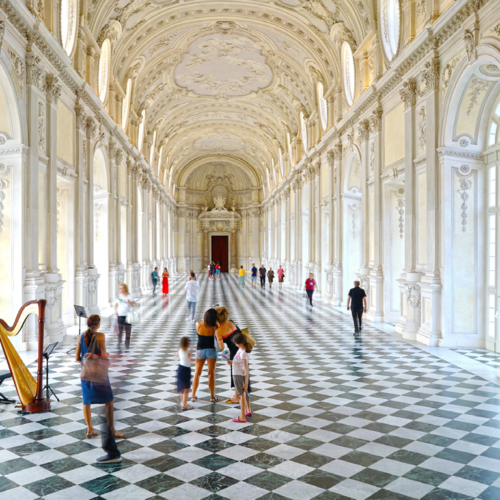 La Reggia di Venaria da oggi all’8 gennaio apre anche di sera